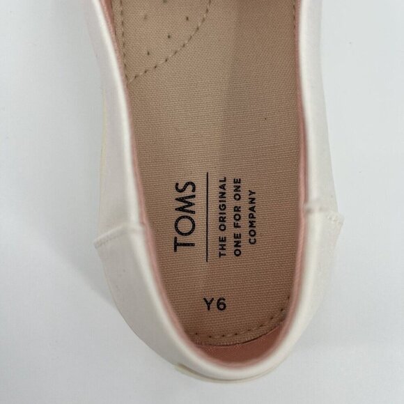 Toms Classic Youth Size 6 White Iridescent Woven Slip On Shoes NEW WITHOUT TAGS - Picture 2 of 8